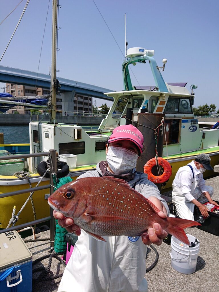 あ さなぎ 丸 釣果