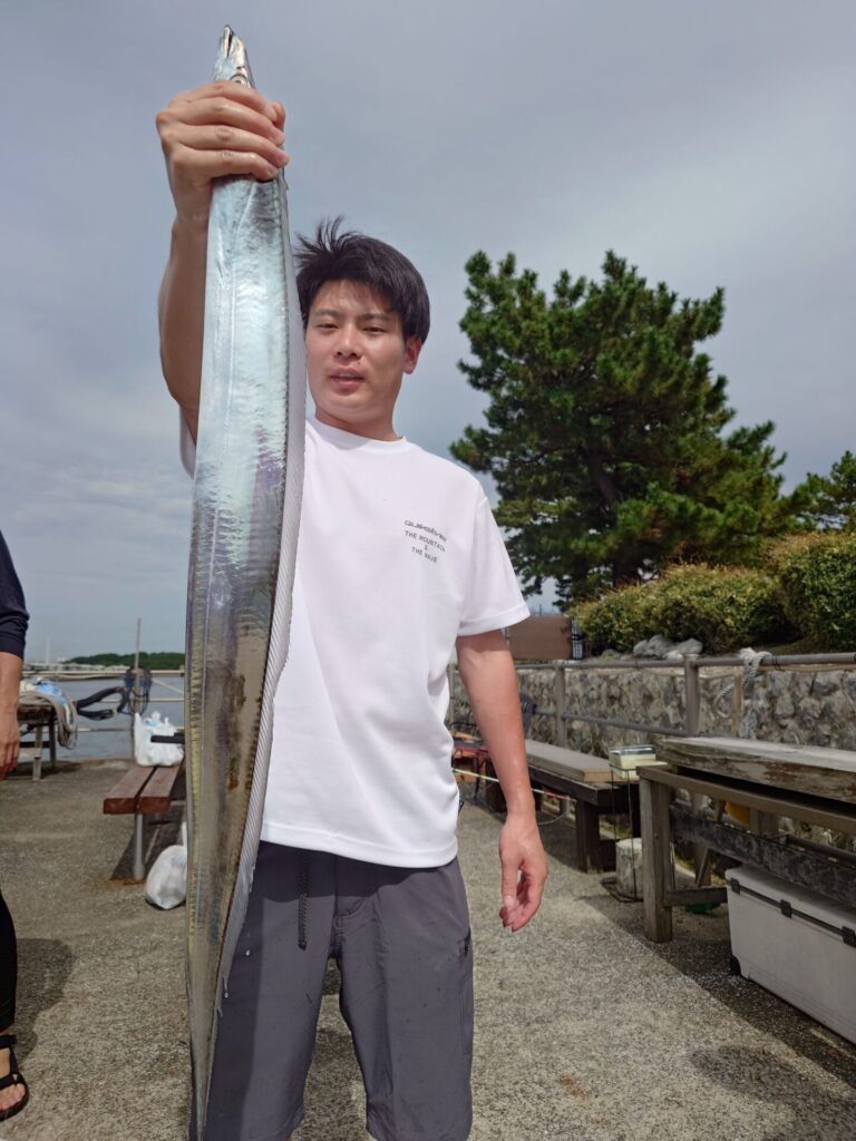 太刀魚船